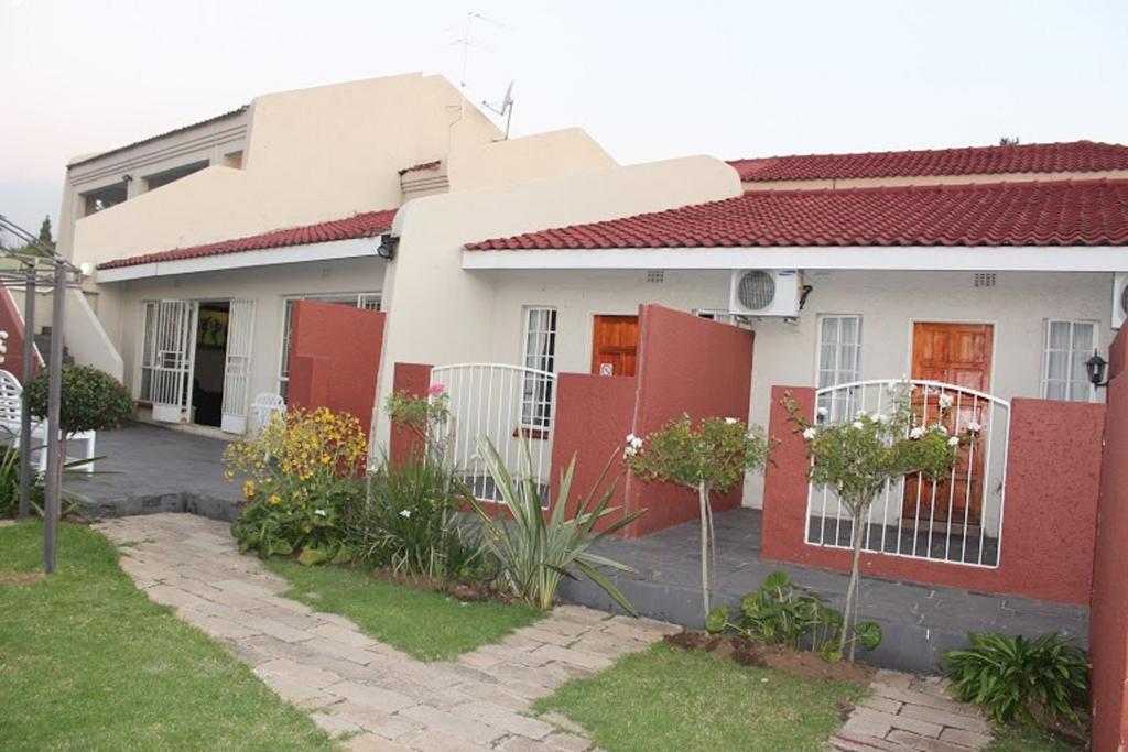 Flamboyant Guest Lodge Johannesburgo Exterior foto